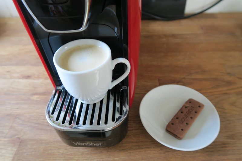 Click to see this amazing and stylish coffee machine in action, and it could be yours! Giveaway ends 05/05/2016 
