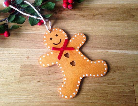 The ultimate list of wooden christmas decorations, a top trend this Christmas