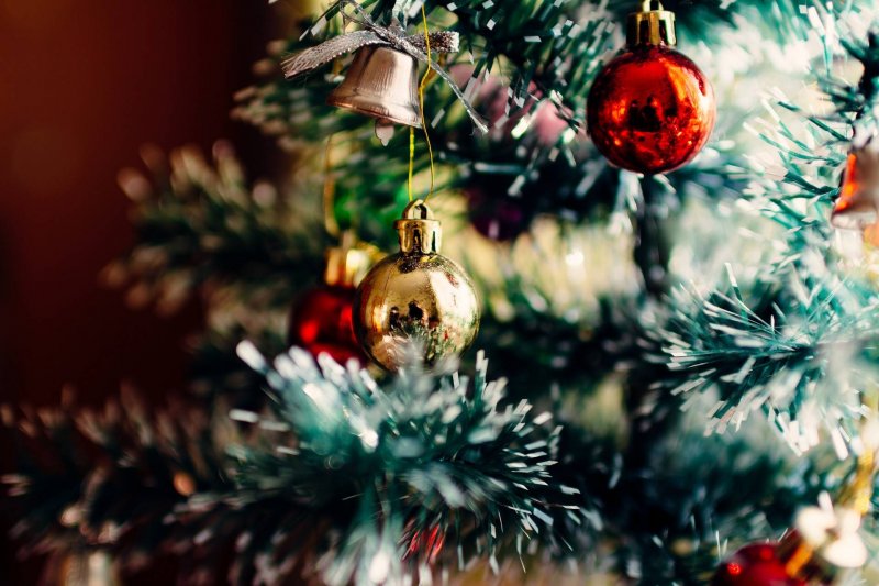 christmas-tree-how-to-choose-midwifeandlife.com