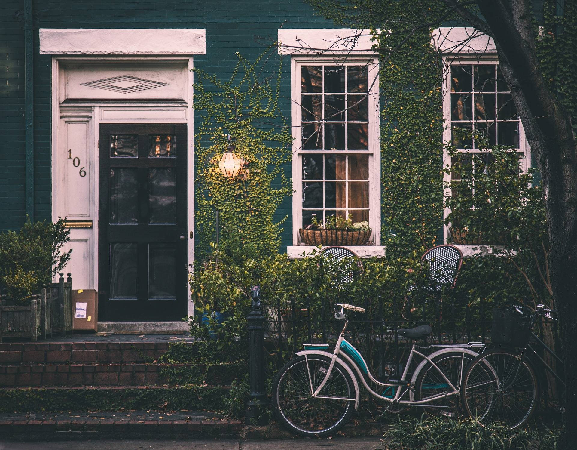Click to find out the smart way to protect your home while you're at work or on holiday