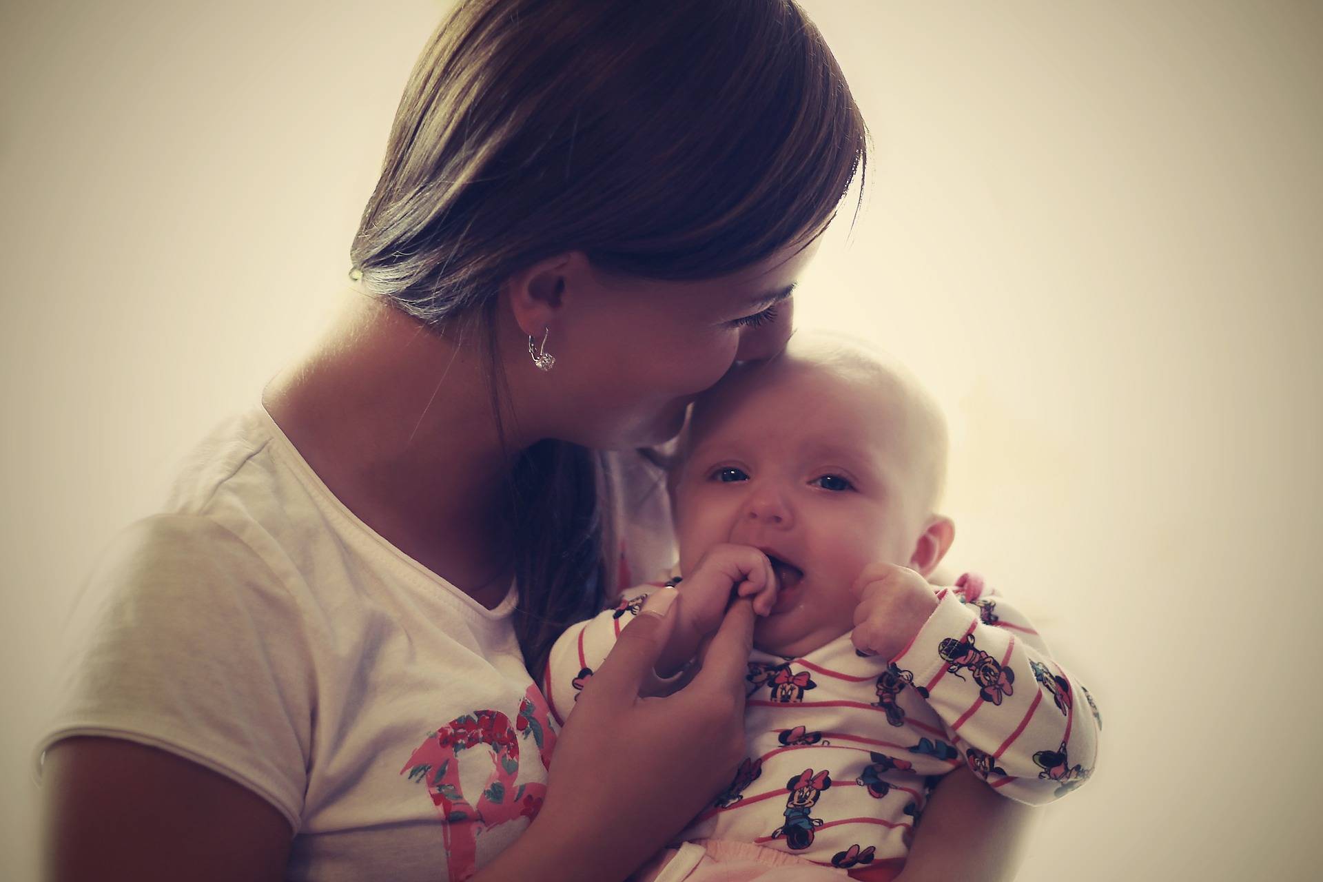 Tips on getting your confidence back after having a baby