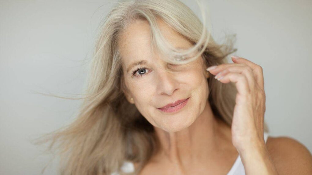 older lady menopause hair thinning treatment